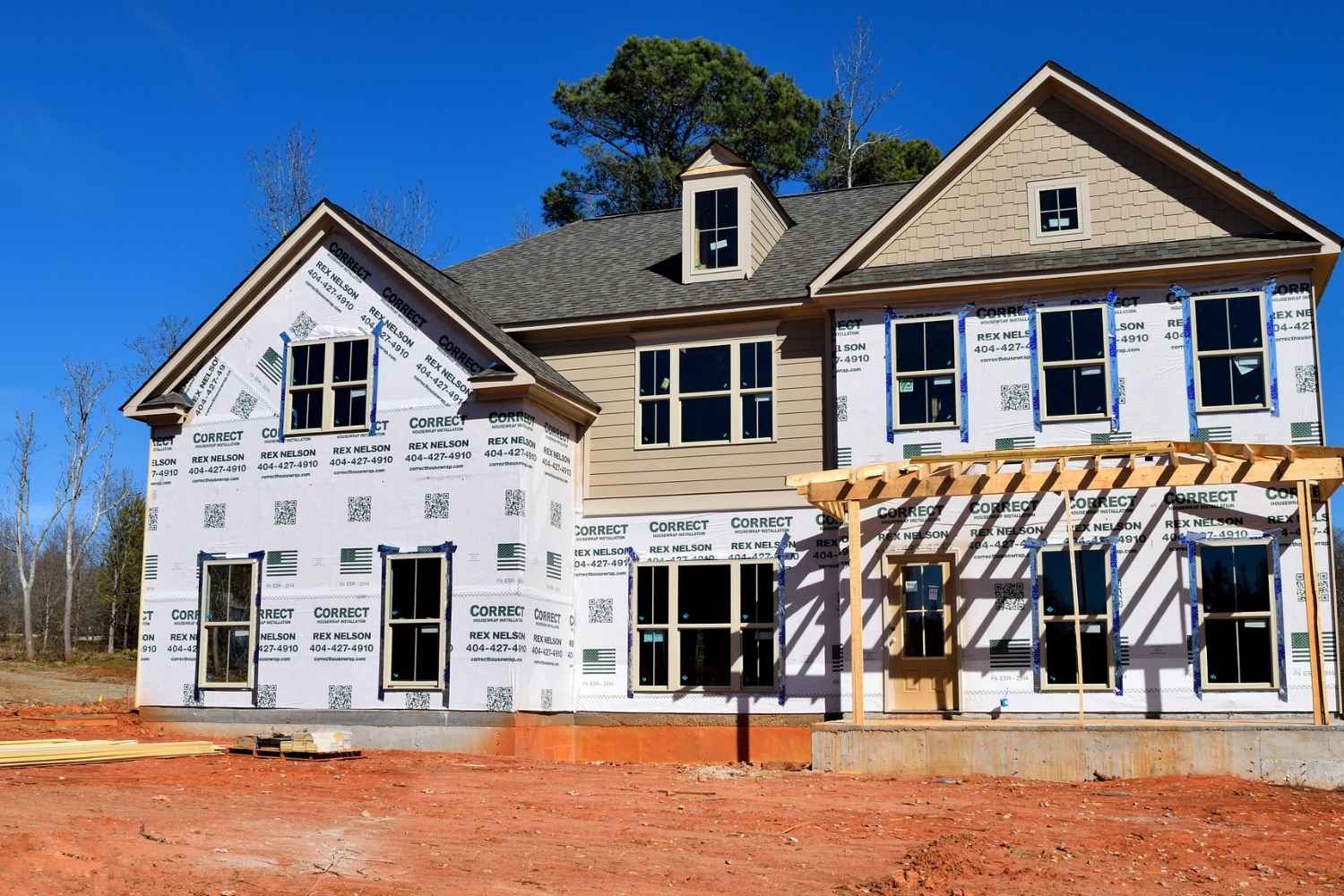 home inspector visits home for inspection